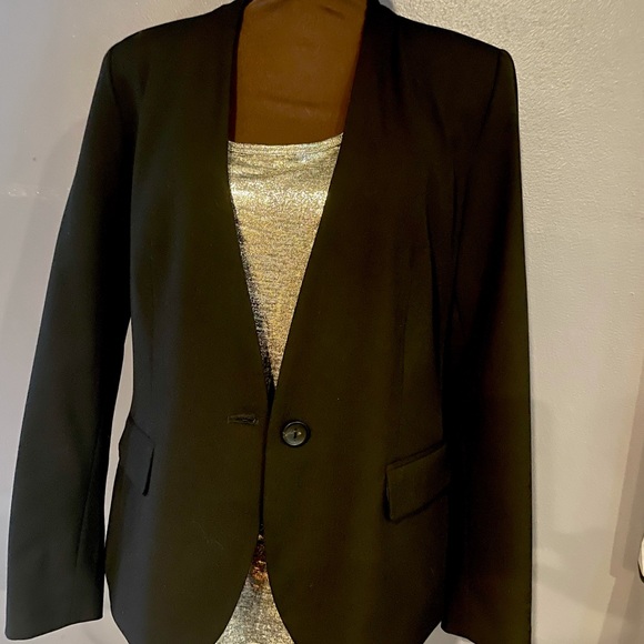 Script studded blazer,fitted and run small. - Picture 2 of 4